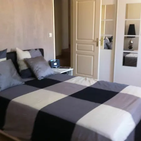 Apartment Joli Meuble Dans Le Panier *